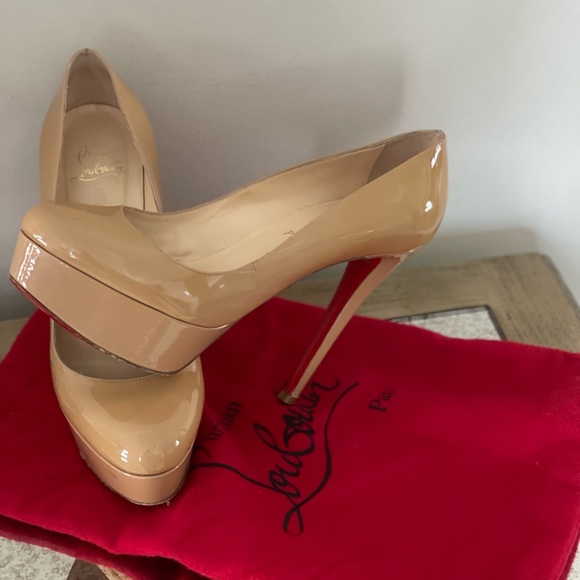 NUDE BIANCA CHRISTIAN LOUBOUTIN PUMP with dust bag